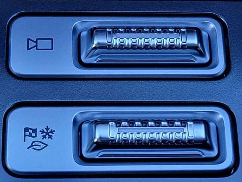 New 2026 Lincoln Nautilus Premier image 8