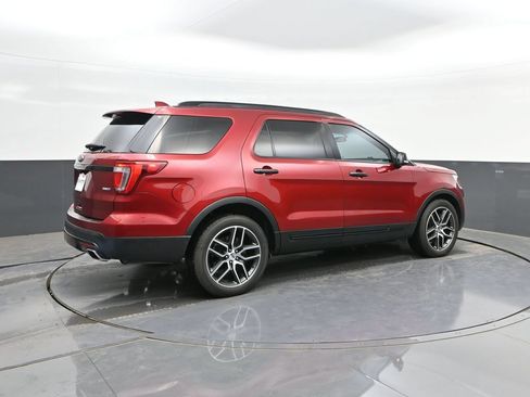 Used 2016 Ford Explorer Sport w/ Equipment Group 401A AWD/4WD image 15