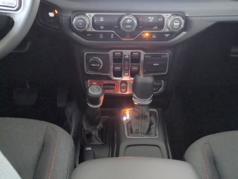 New 2026 Jeep Gladiator Rubicon w/ Safety Group image 19