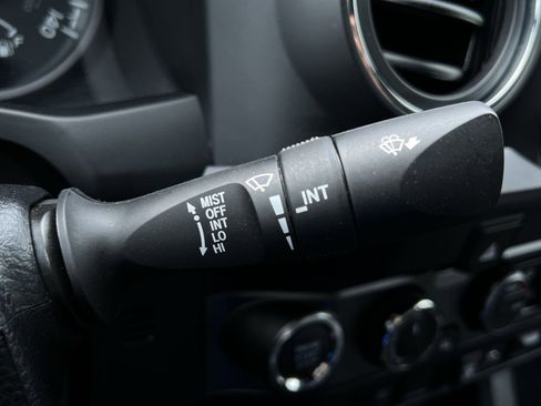 Used 2023 Toyota Tacoma TRD Off-Road AWD/4WD image 36