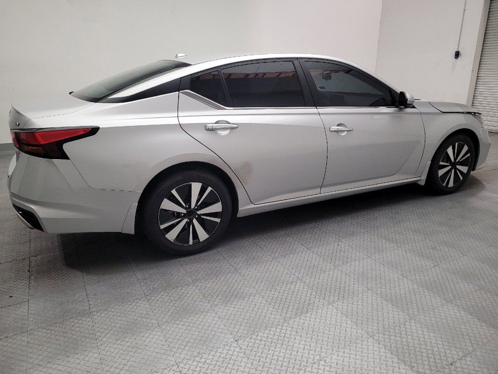 Used 2021 Nissan Altima 2.5 SV w/ SV Premium Package FWD image 10