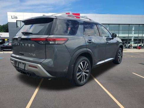 Certified 2025 Nissan Pathfinder Platinum w/ Cargo Package AWD/4WD image 7