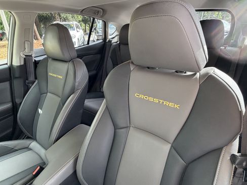 Used 2021 Subaru Crosstrek 2.5i Sport w/ Moonroof Package AWD/4WD image 17