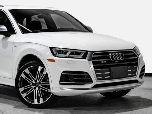 Used 2018 Audi SQ5 Prestige w/ Prestige Package AWD/4WD image 11