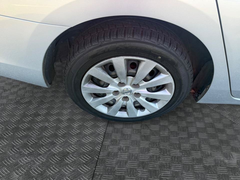 Used 2019 Nissan Sentra S FWD image 23