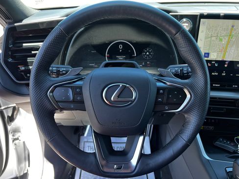 Used 2025 Lexus TX 500h AWD w/ Technology Package image 13