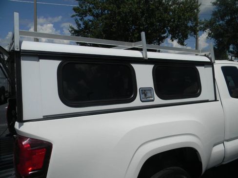 Used 2021 Toyota Tacoma SR RWD image 13