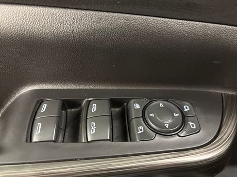 Used 2023 GMC Acadia SLT w/ Preferred Package FWD image 15