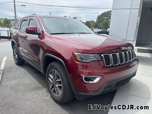 Used 2020 Jeep Grand Cherokee Laredo w/ 18" Wheel & 8.4" Radio Group image 2