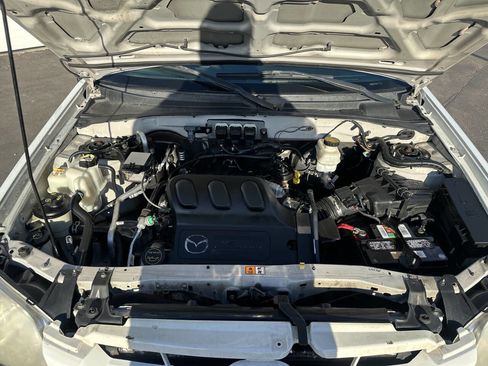 Used 2006 MAZDA Tribute s w/ Package 3 image 20