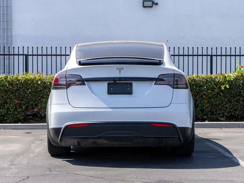 Used 2023 Tesla Model X image 8