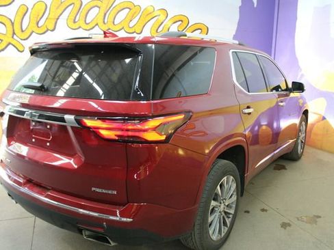 Used 2023 Chevrolet Traverse Premier AWD/4WD image 8