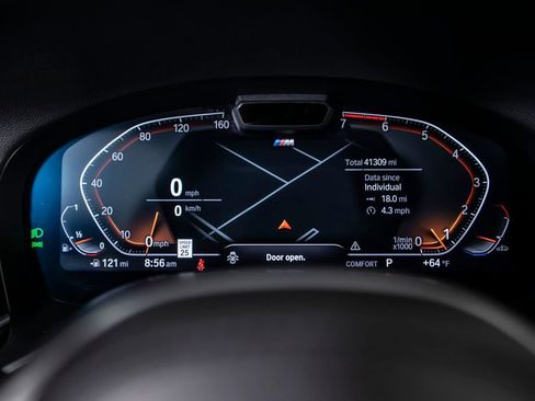 Used 2022 BMW 750i xDrive w/ M Sport Package image 26