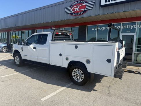 Used 2019 Ford F350 XLT AWD/4WD image 4