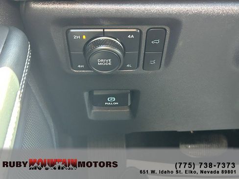 Used 2025 Ford Expedition Platinum AWD/4WD image 15