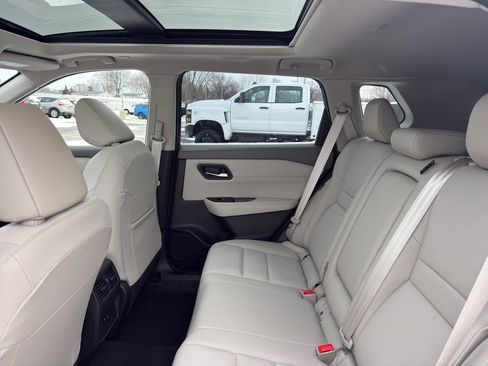 Certified 2023 Nissan Rogue SL image 36