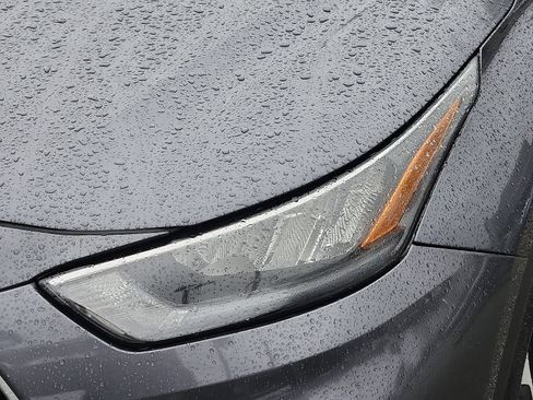 Used 2020 Toyota Highlander XLE image 9