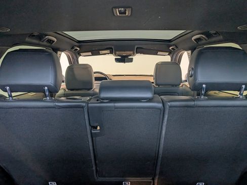 Used 2021 Land Rover Discovery Sport S image 31