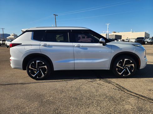 Used 2024 Mitsubishi Outlander SEL AWD/4WD image 4