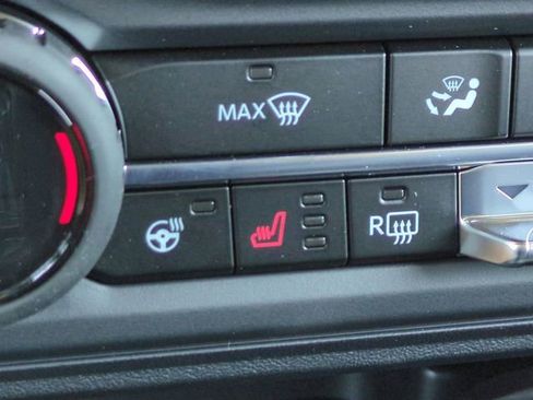 New 2025 Ford Bronco Badlands image 22