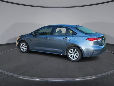 Used 2025 Toyota Corolla LE FWD image 6