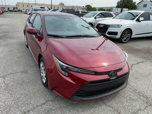 Used 2024 Toyota Corolla LE image 4