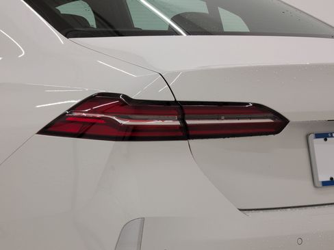 New 2026 BMW 530i w/ Premium Package RWD image 13