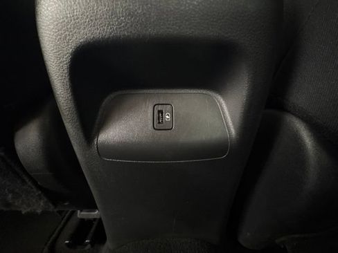 Used 2023 Nissan Sentra SV FWD image 11