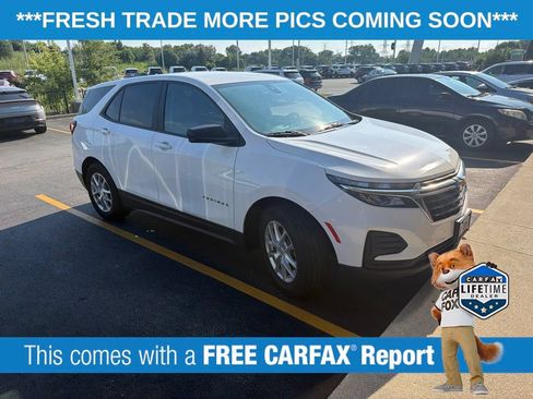 Used 2022 Chevrolet Equinox LS w/ LS Convenience Package FWD image 3