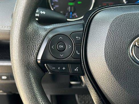 Used 2020 Toyota RAV4 LE AWD/4WD image 21