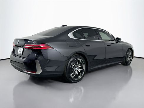New 2026 BMW 530i xDrive w/ Premium Package AWD/4WD image 5