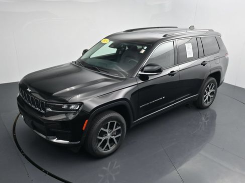 Used 2023 Jeep Grand Cherokee L Limited AWD/4WD image 26