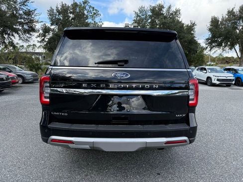 Used 2023 Ford Expedition Max Limited image 13