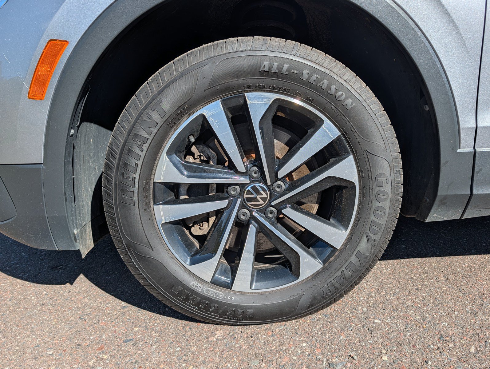 Used 2022 Volkswagen Tiguan S AWD/4WD image 15