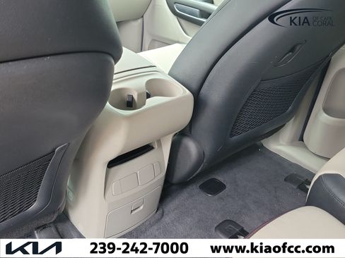 Used 2021 Kia Sedona EX FWD image 13