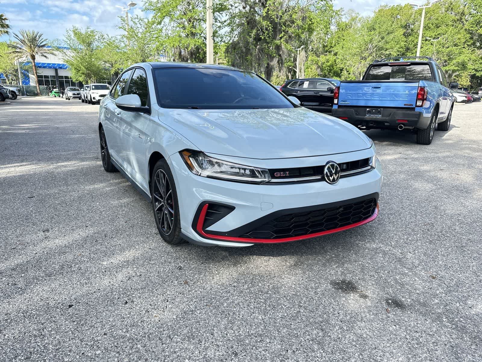 Used 2025 Volkswagen Jetta GLI Autobahn FWD image 8