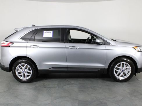 Used 2021 Ford Edge SEL w/ Convenience Package image 13