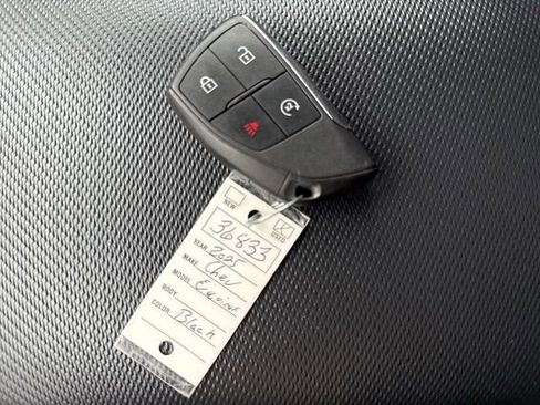 Used 2025 Chevrolet Equinox LT FWD image 24