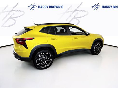 New 2025 Chevrolet Trax RS w/ Sunroof Package image 33