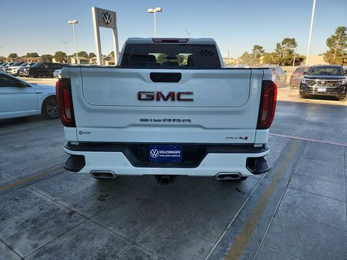 Used 2025 GMC Sierra 1500 AT4 image 6