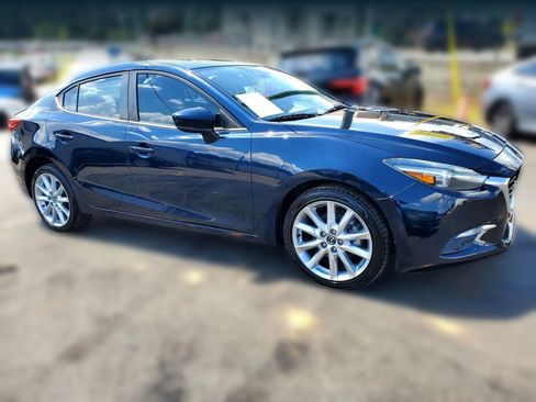 Used 2017 MAZDA MAZDA3 Grand Touring w/ Premium Equipment Package FWD image 19