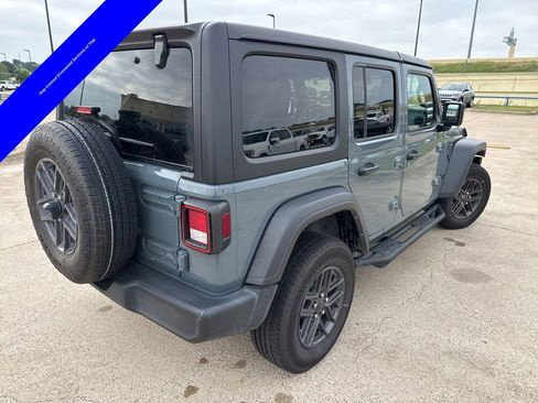 Used 2024 Jeep Wrangler Unlimited Sport AWD/4WD image 11