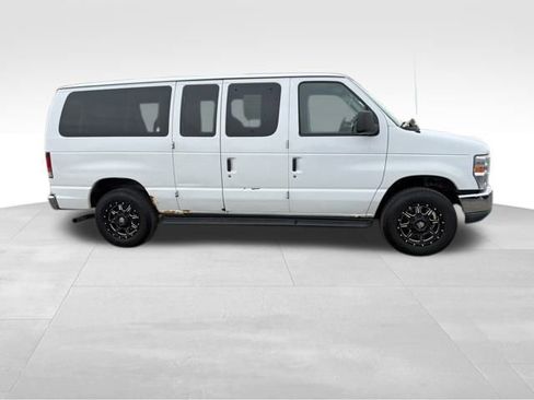 Used 2013 Ford E-350 and Econoline 350 XLT image 20
