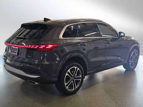 New 2025 Audi Q5 Premium image 3