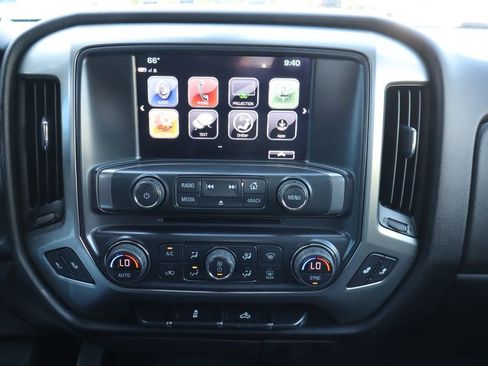 Used 2018 Chevrolet Silverado 1500 LT w/ All Star Edition AWD/4WD image 10