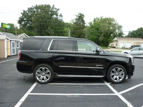Used 2015 GMC Yukon Denali w/ Touring Package AWD/4WD image 5