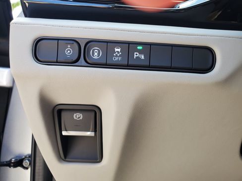 Certified 2024 Acura MDX FWD w/ Technology Package image 24