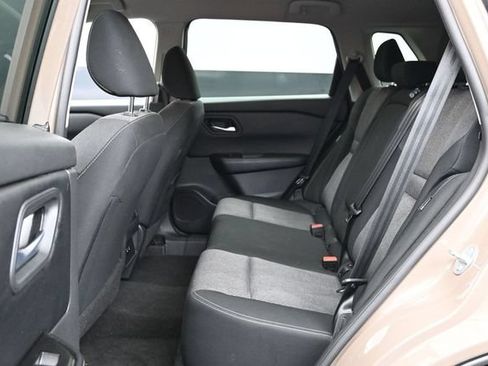 Used 2025 Nissan Rogue SV FWD image 20