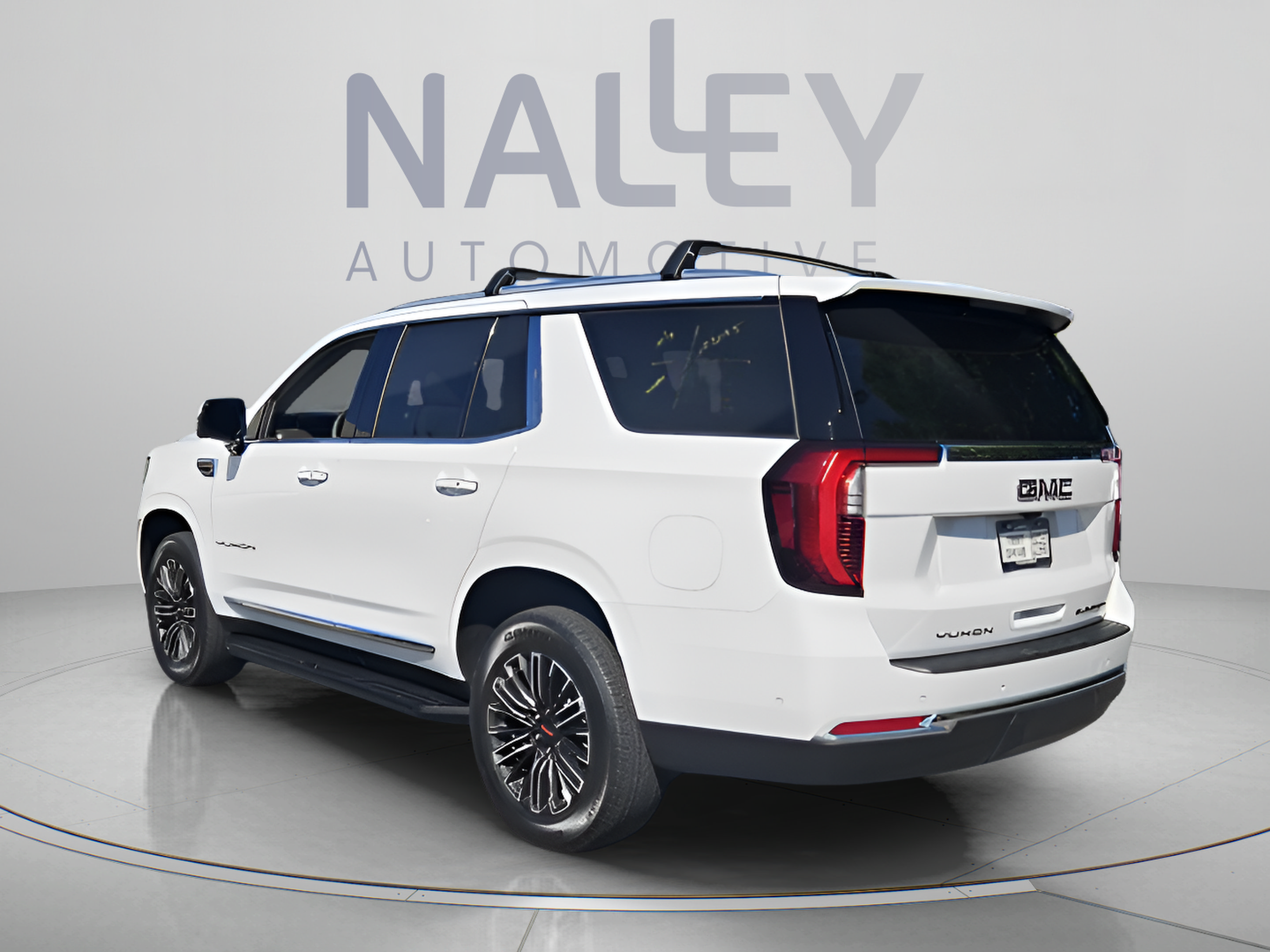 Used 2025 GMC Yukon Elevation AWD/4WD image 3