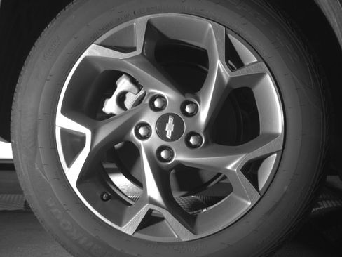 Used 2025 Chevrolet Trax LT FWD image 15